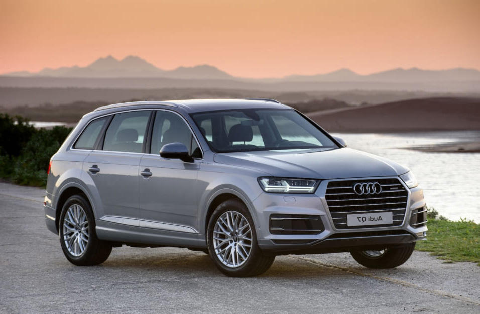 Замена аккумулятора Audi Q7