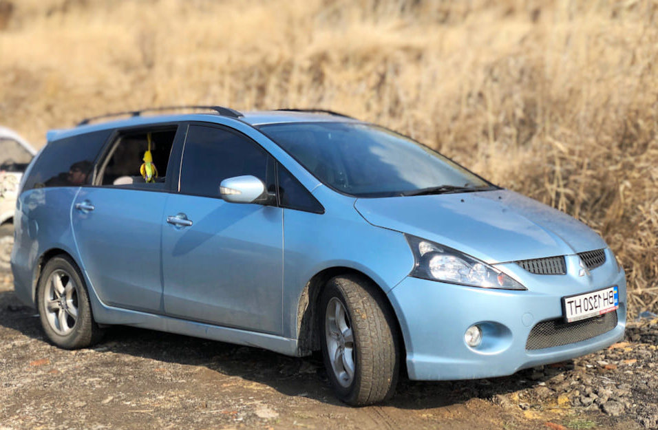 Замена аккумулятора Mitsubishi Grandis
