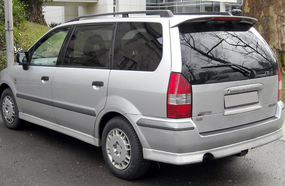 Замена аккумулятора Mitsubishi Space-Wagon
