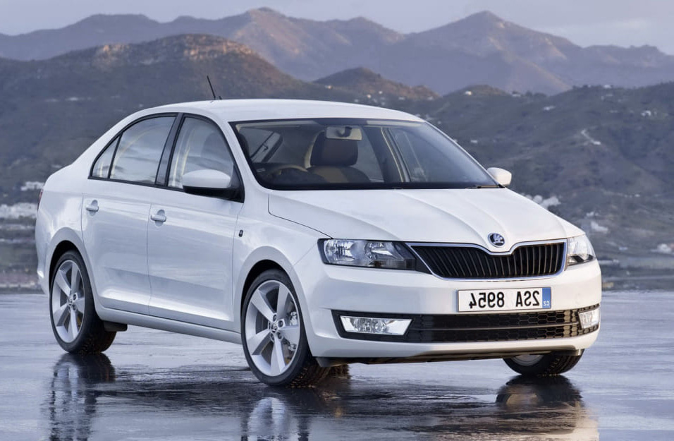 Замена аккумулятора Skoda Rapid
