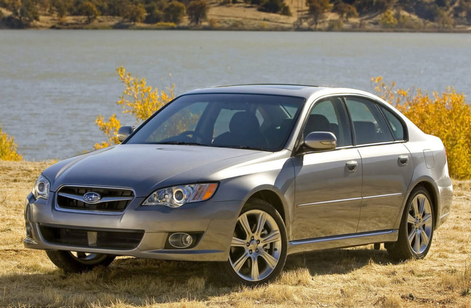Замена аккумулятора Subaru Legacy